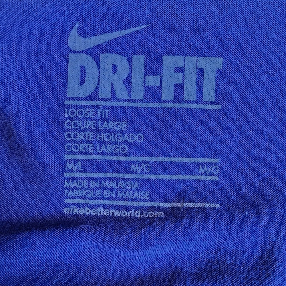 Nike Dri-Fit Blue Loose Fit Graphic Tee – Size M